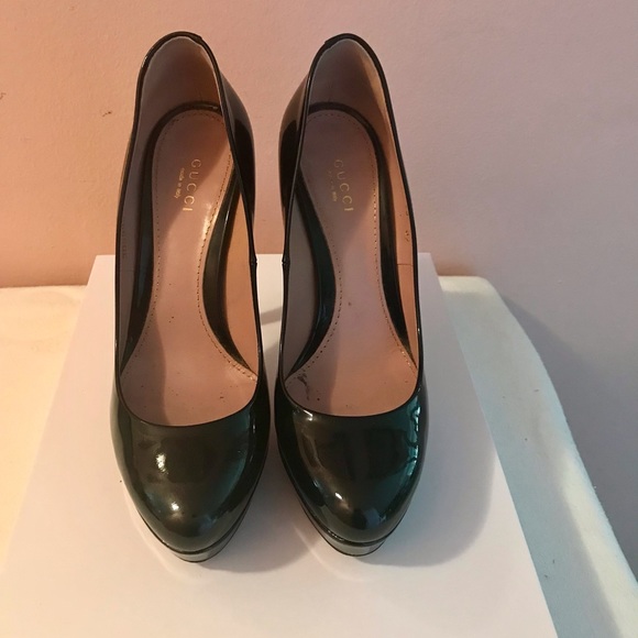 GUCCI PATENT LEATHER SHOES - Picture 2 of 5